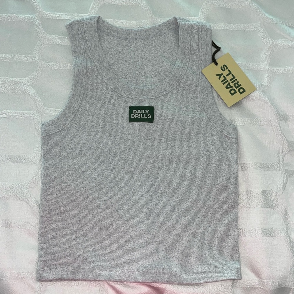 Daily Drills Ribbed Tank Top Heather Grey new NWT medium M M/L